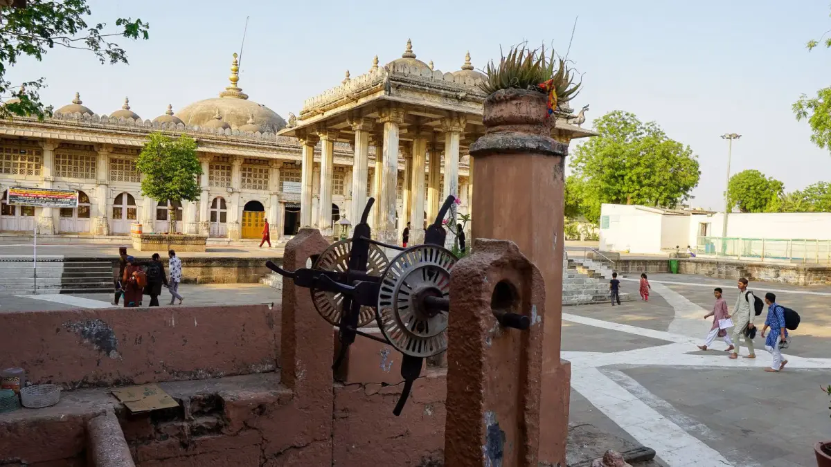 Sarkhej Roza