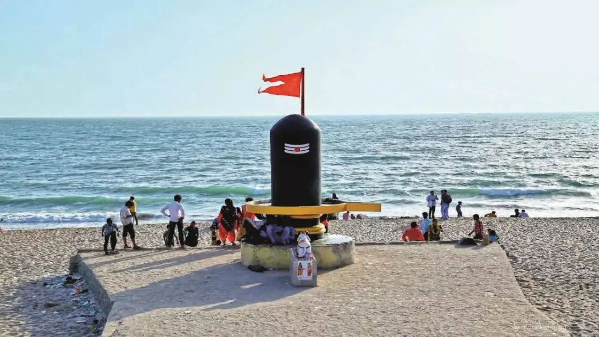 Madhavpur Beach (near)