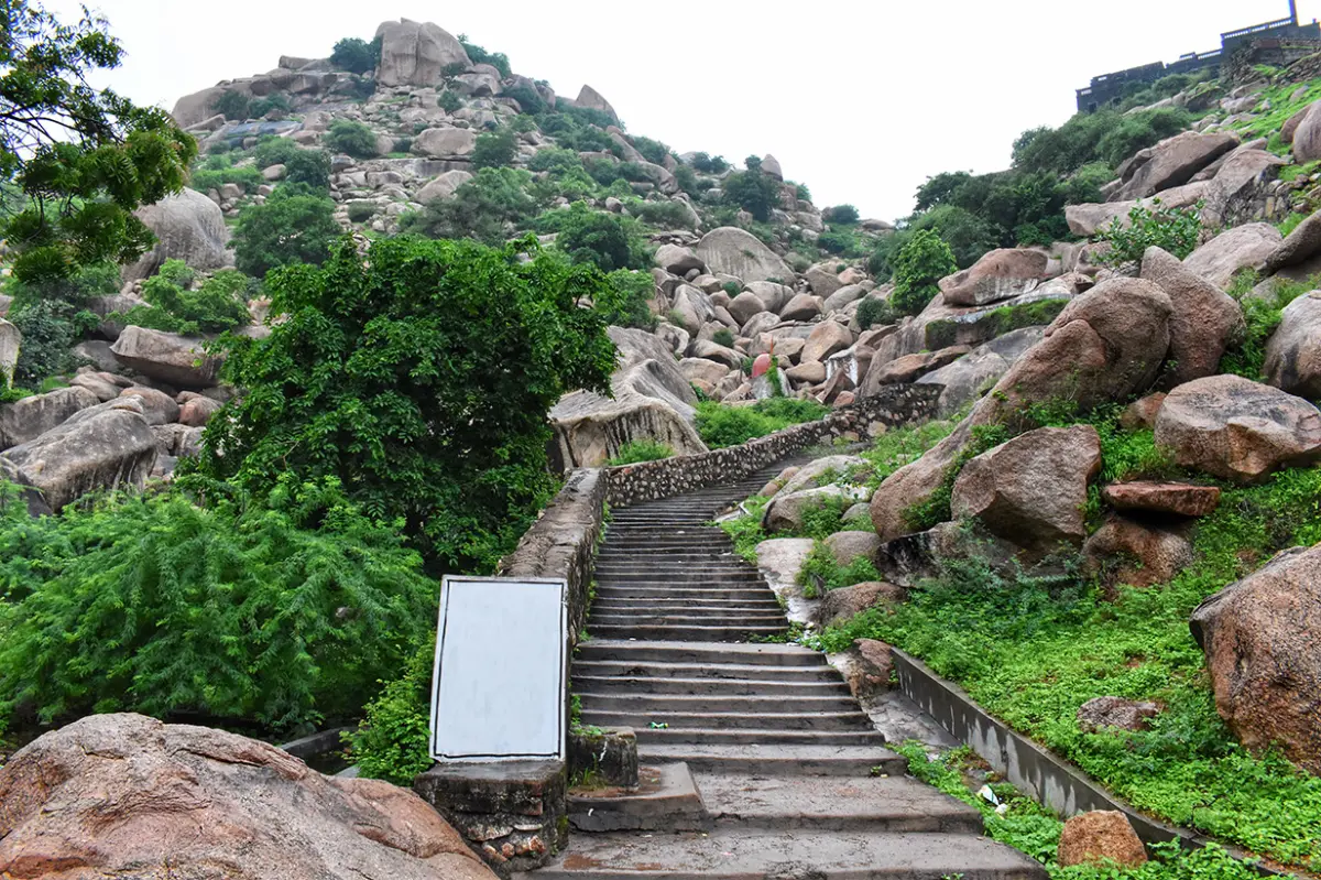 Idar Hill (Ivar Gadh)