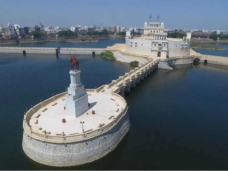 Lakhota Lake & Museum