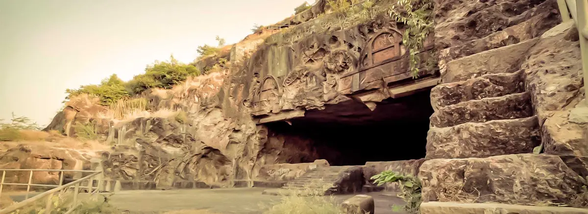 Talaja Caves