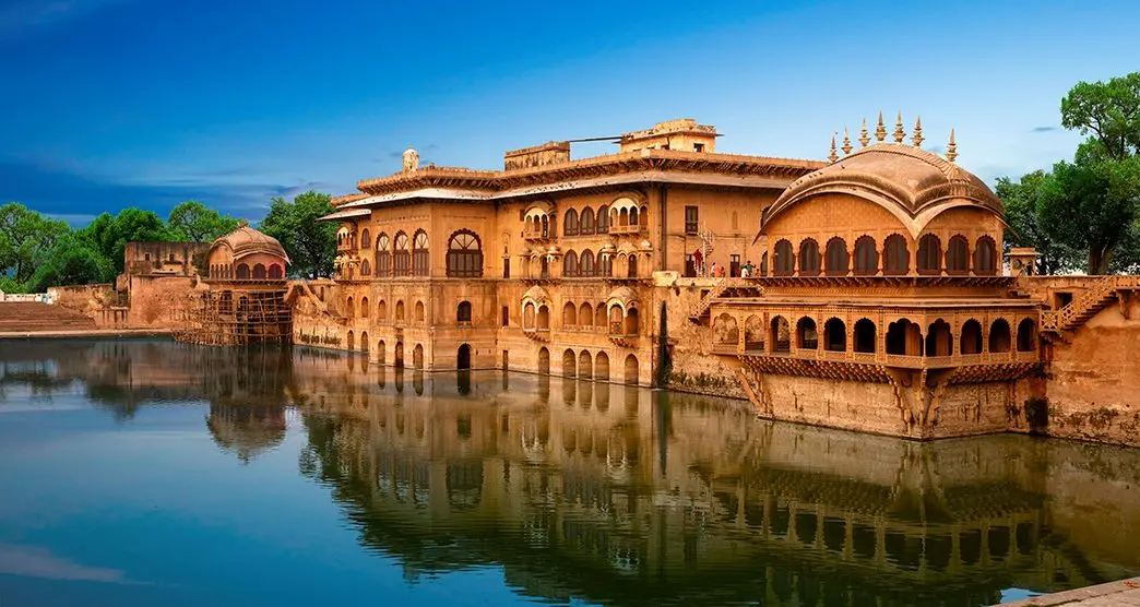 Deeg Palace