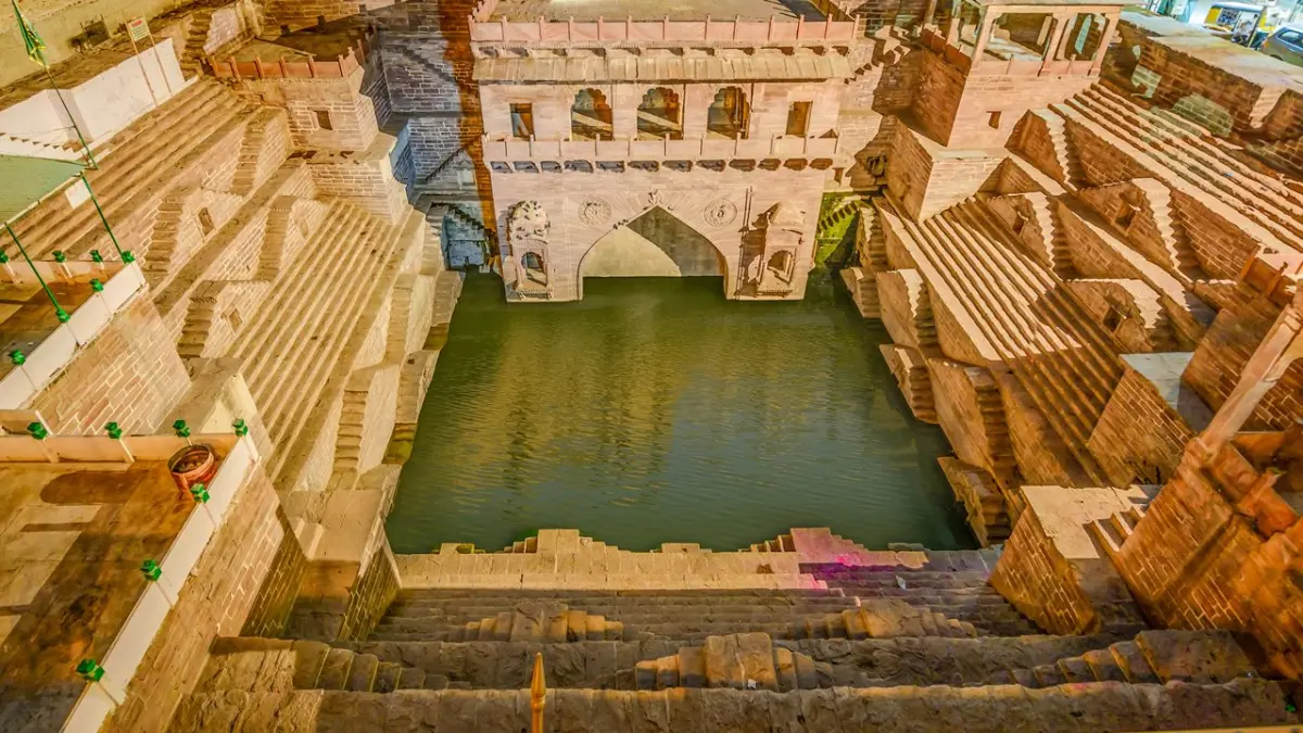 Toorji Ka Jhalra (Stepwell)