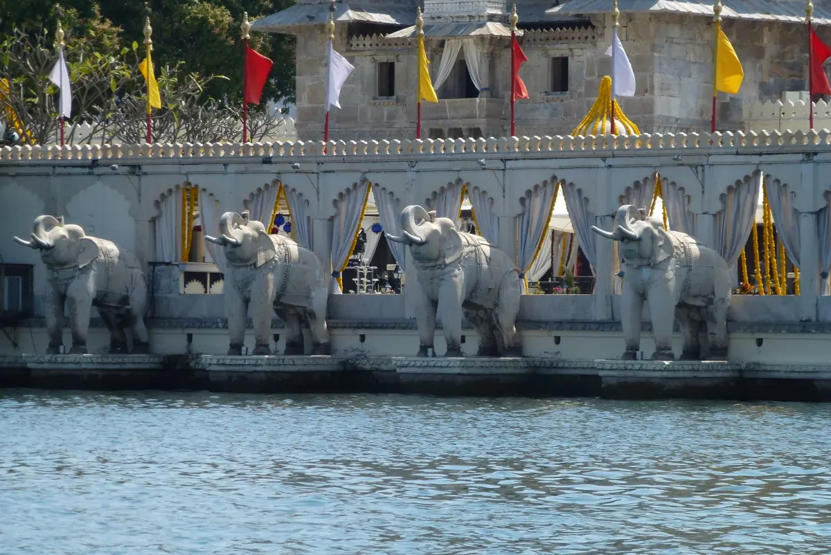 Kishore Sagar and Jag Mandir