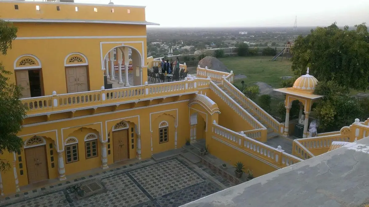 Laxmangarh Fort