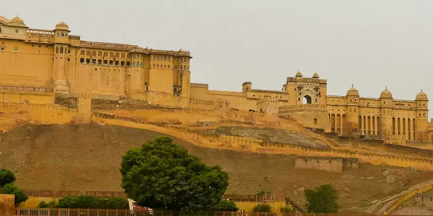 Laxmangarh Fort