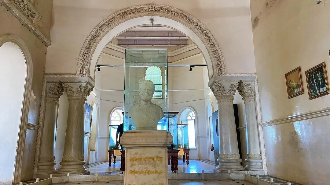 Monsoon Palace (Sajjangarh)