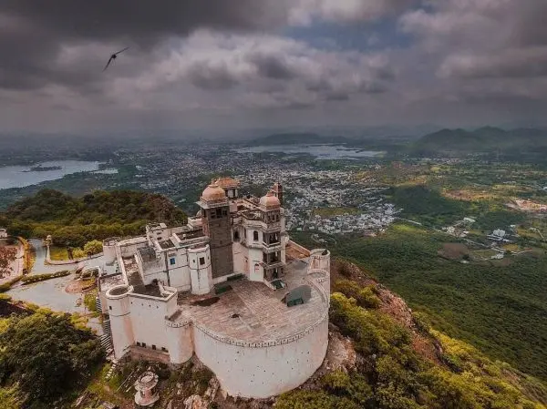Monsoon Palace (Sajjangarh)
