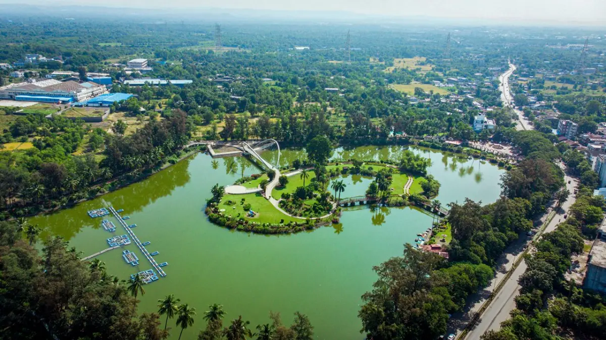 Vanganga Lake Garden