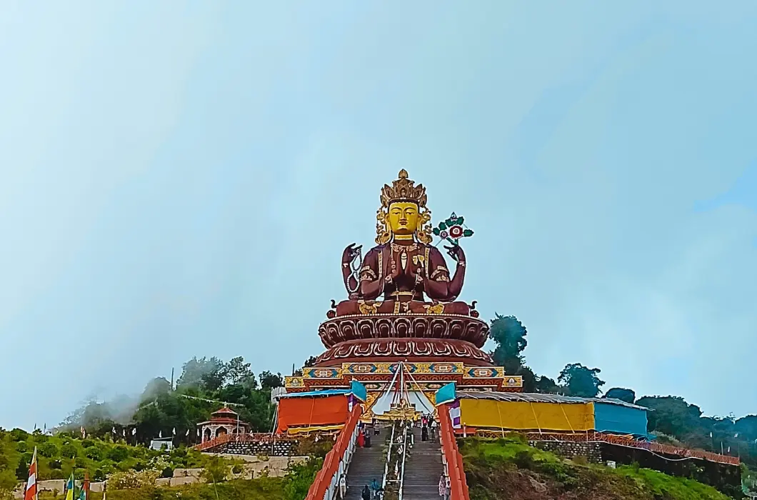 Pelling Skywalk & Chenrezig Statue
