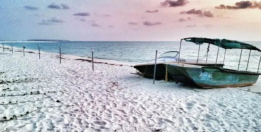 Lagoon Beach Kadmat
