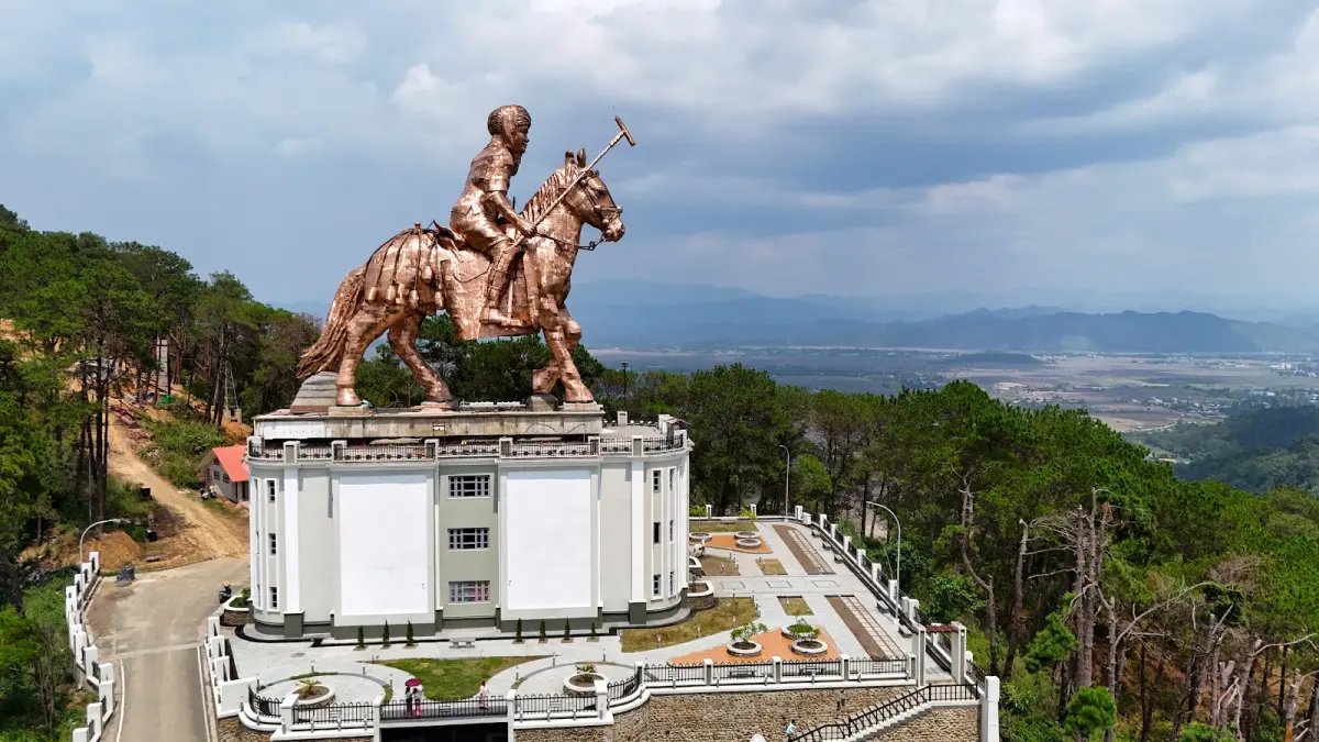 Ibudhou Marjing Hill & Polo Statue
