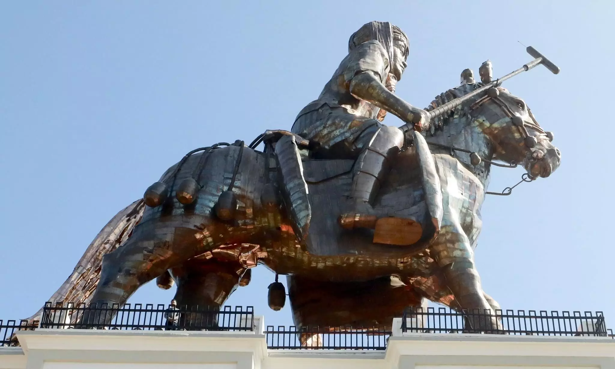 Ibudhou Marjing Hill & Polo Statue