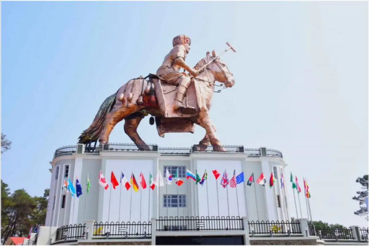 Ibudhou Marjing Hill & Polo Statue