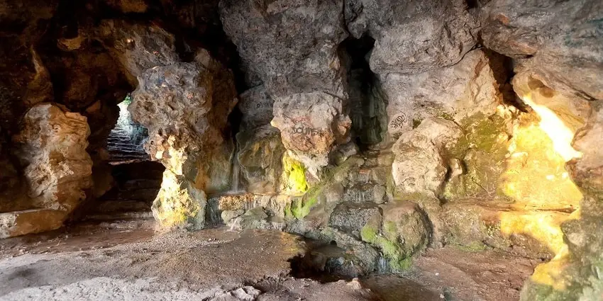 Tonglon Cave
