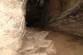 Tonglon Cave