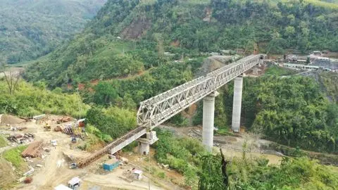 Noney Railway Bridge View