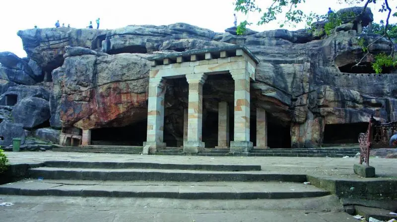Nampisha (Namphisha) Caves