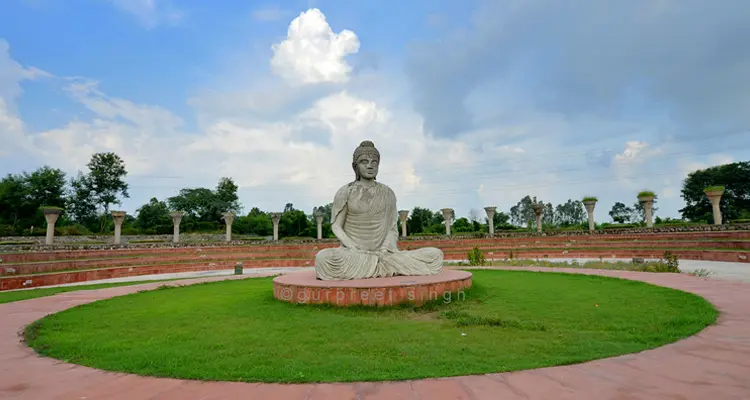 Garden of Silence (Buddha Statue)