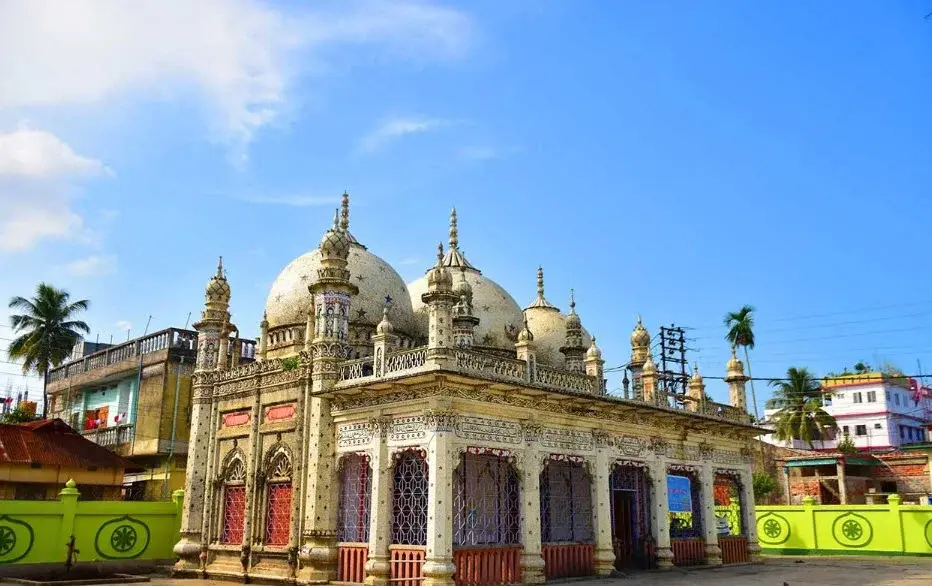 Gedu Mia’s Mosque (Gedumia Masjid)
