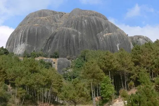 Kyllang Rock