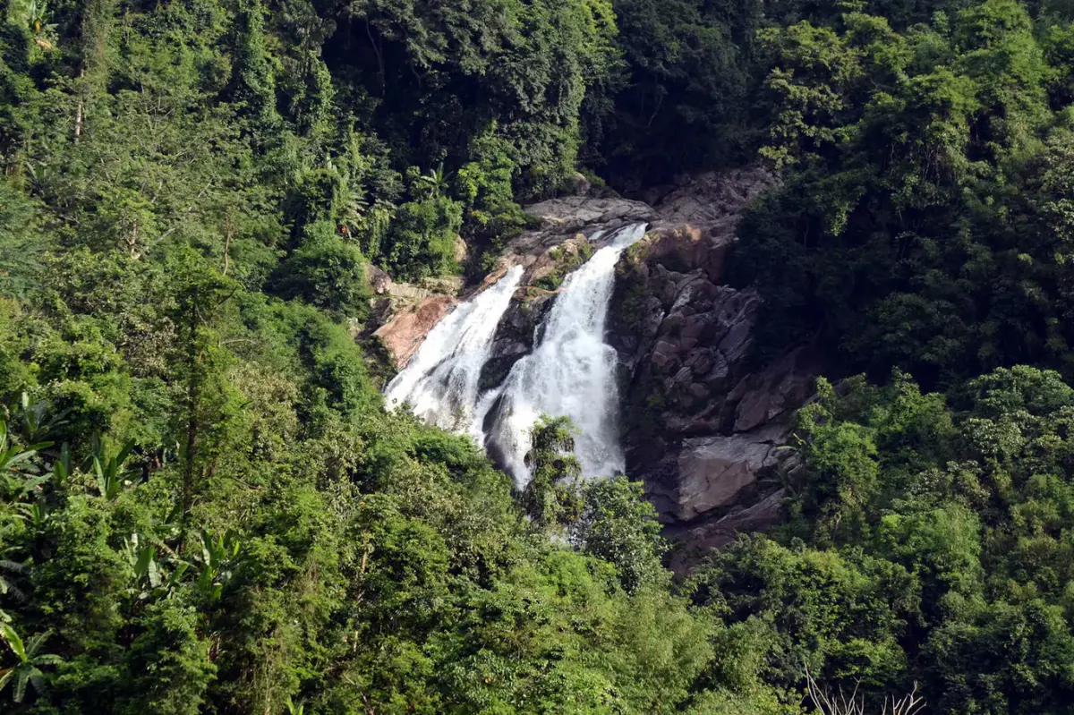 Rongbang Dare Falls (near Tura)