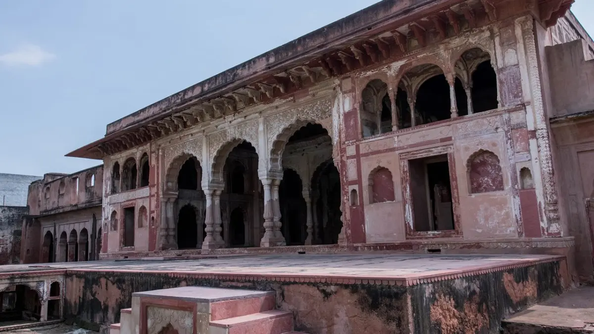 Farrukhnagar Sheesh Mahal