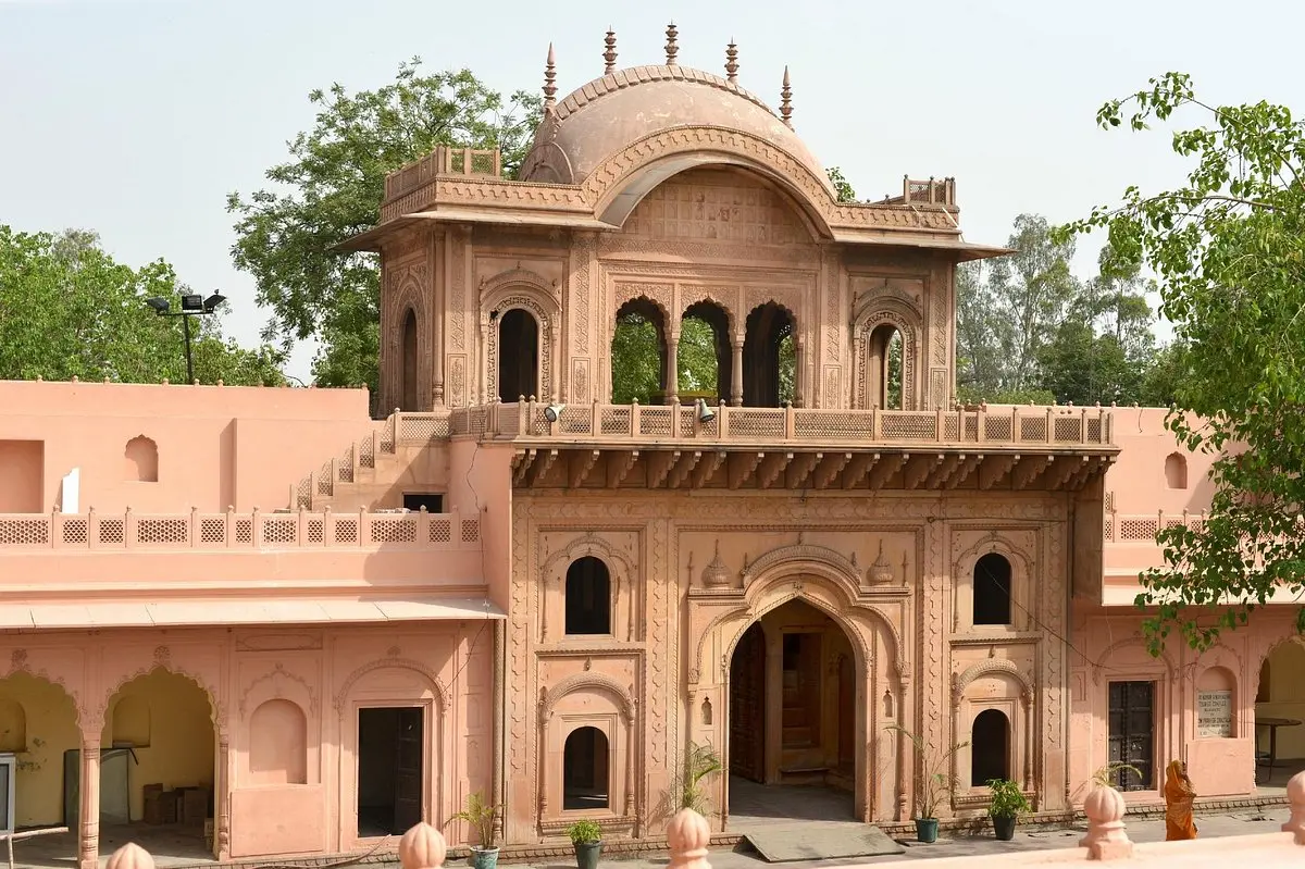 Raja Nahar Singh Palace (Ballabhgarh Fort)