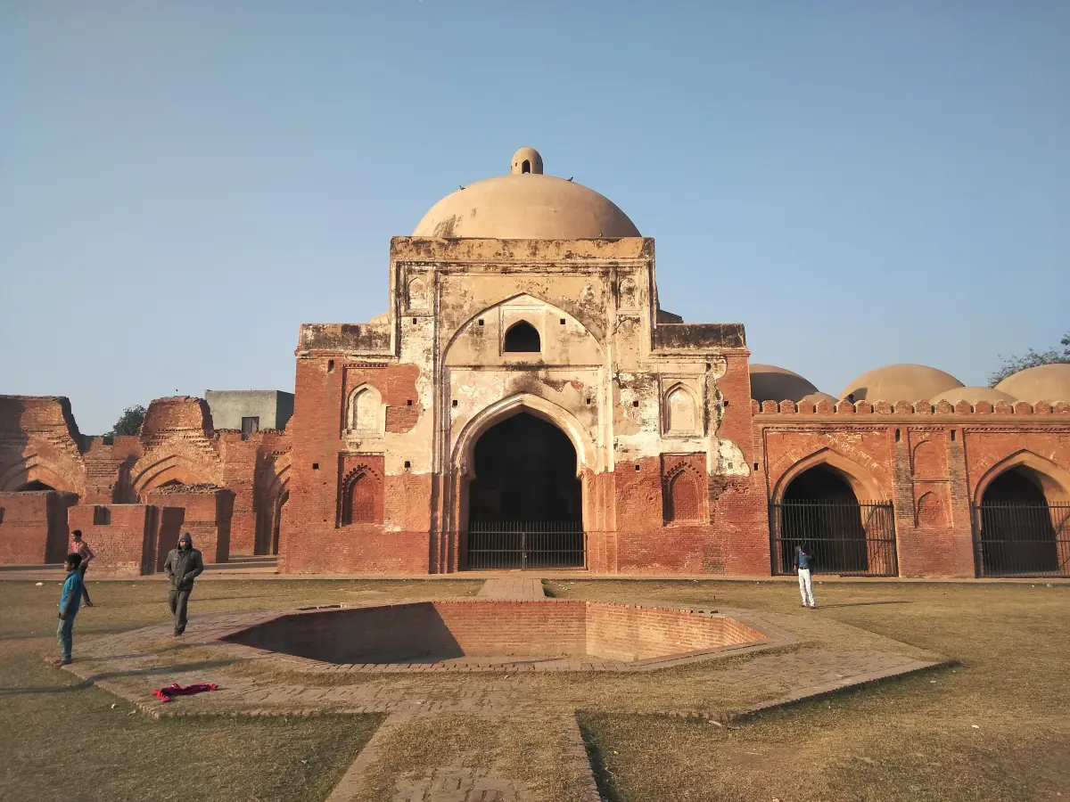Kabuli Bagh Mosque & Garden