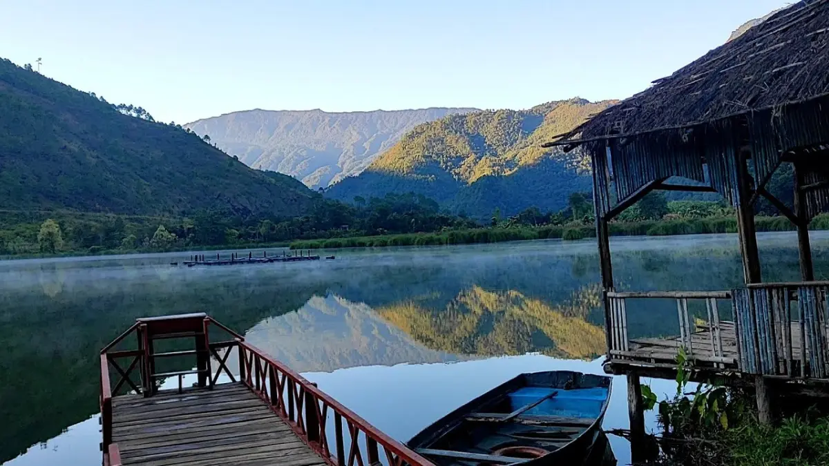 Shilloi Lake