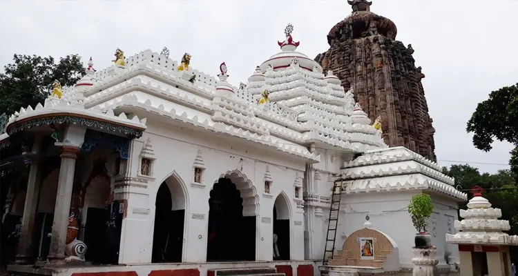 Sakhigopal Temple
