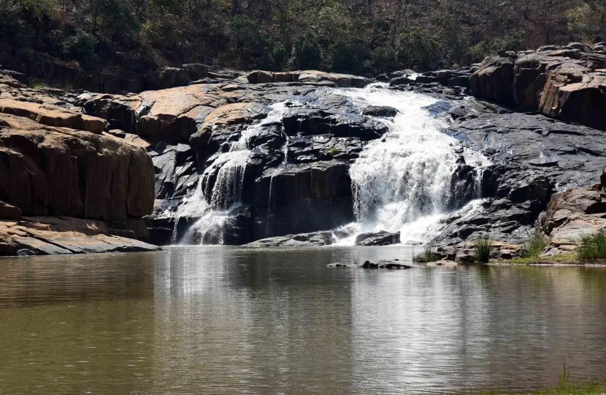 Putudi Waterfall