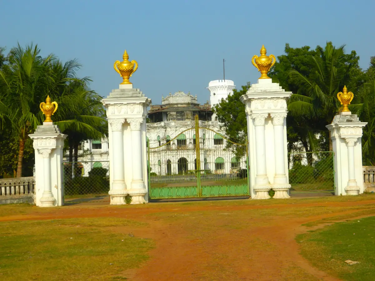 Kanika Palace (Raj Kanika)