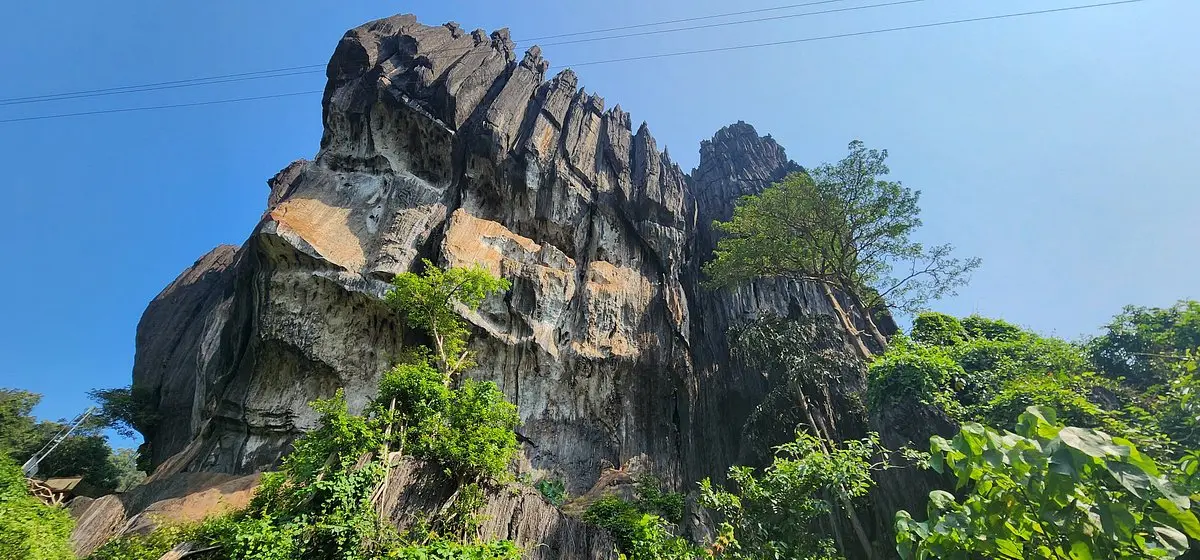Yana Rocks