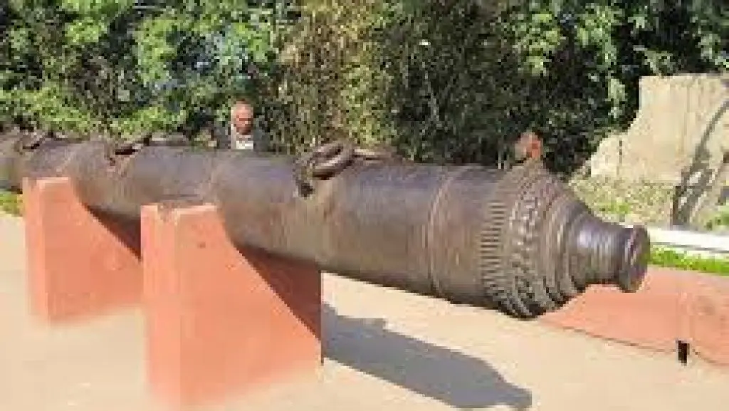 Jahankosha (Jahan Kosha) Cannon