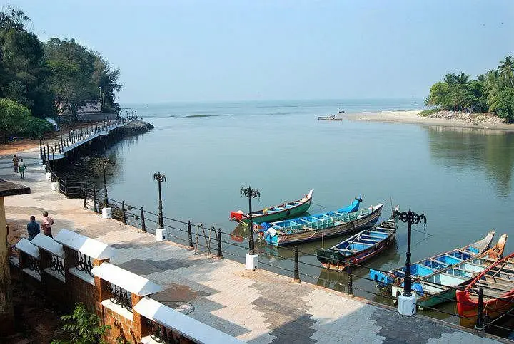 Mahe River Walkway