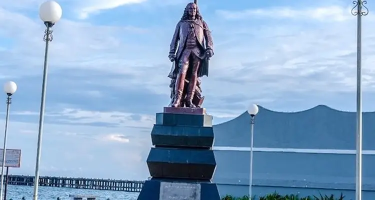 Joan of Arc Statue (Dupleix Park)