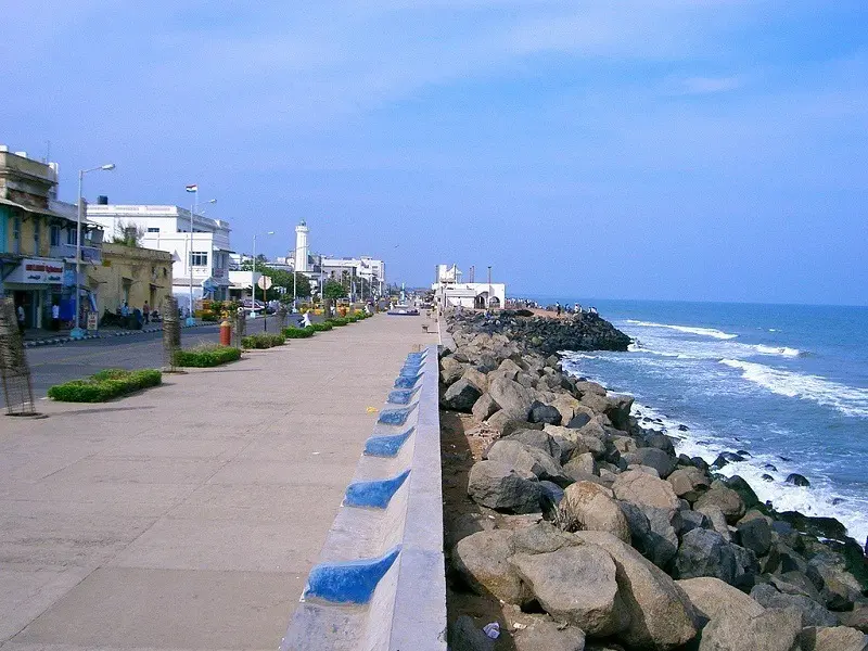 Promenade / Rock Beach