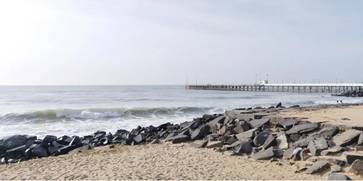 Promenade / Rock Beach