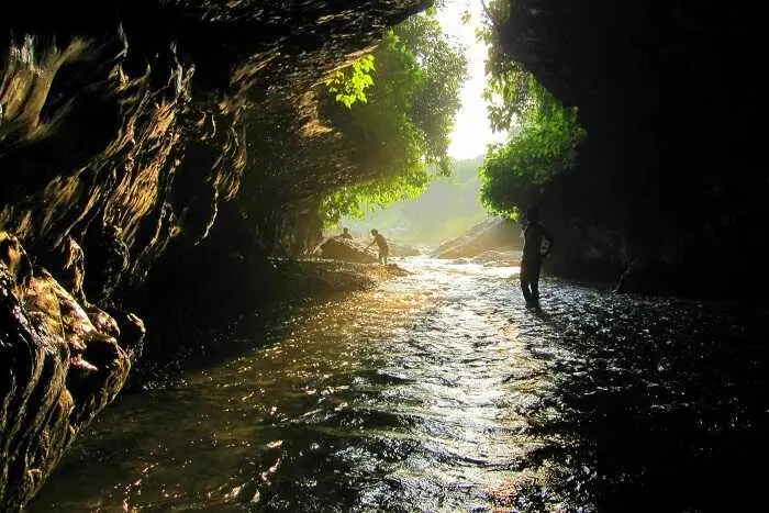 Robber's Cave (Gucchu Pani)
