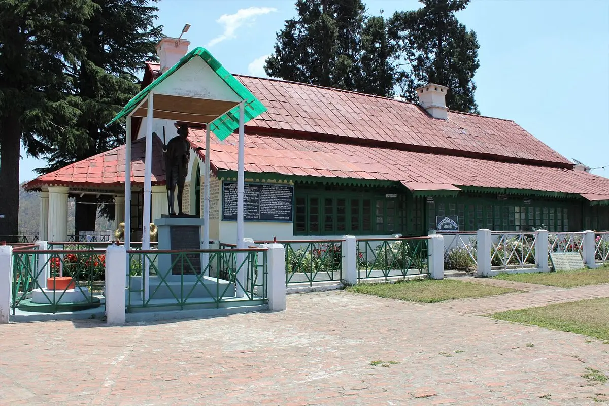 Lakshmi Ashram (Sarala Behn)