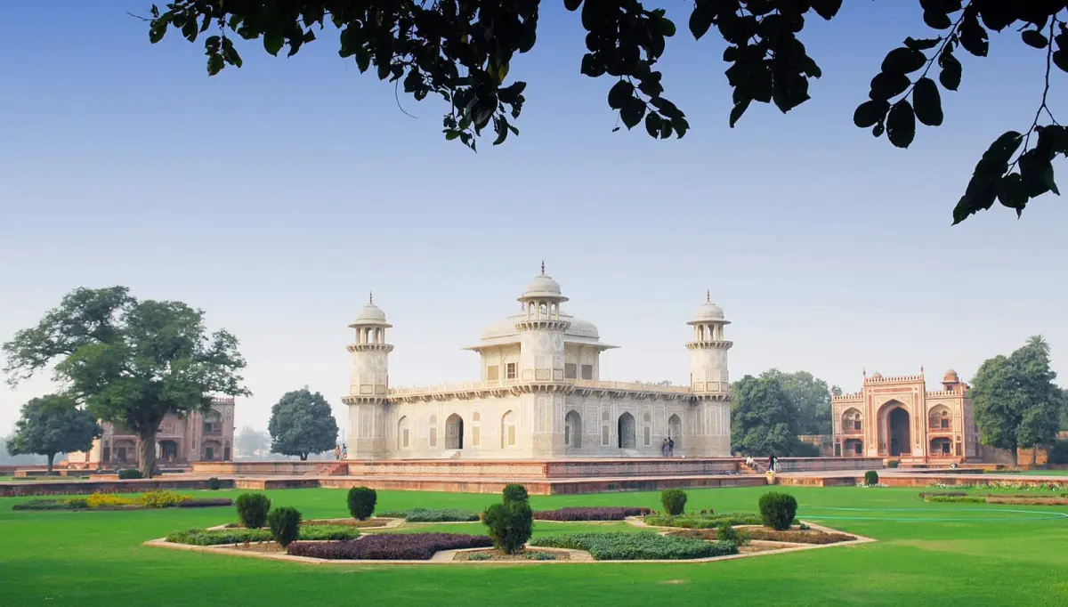 Itmad-ud-Daulah (Baby Taj)
