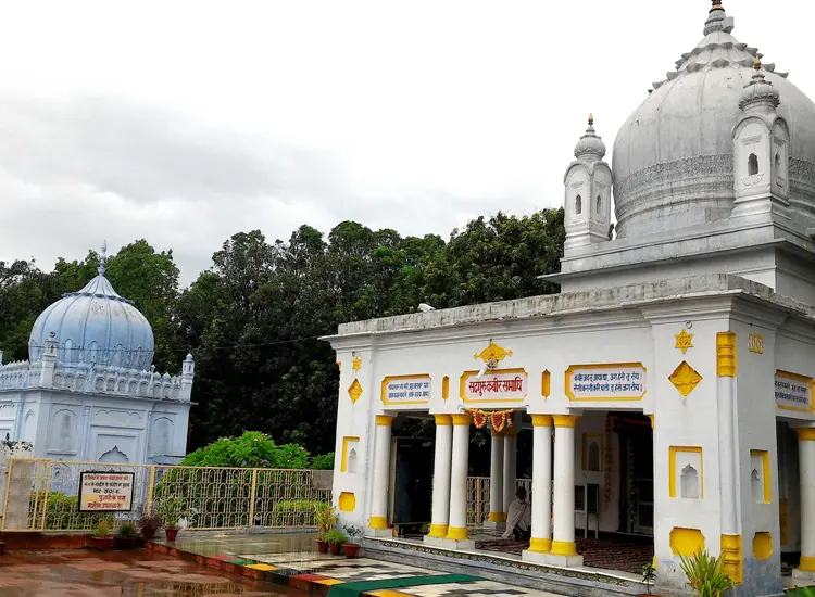 Maghar (Kabir Samadhi)