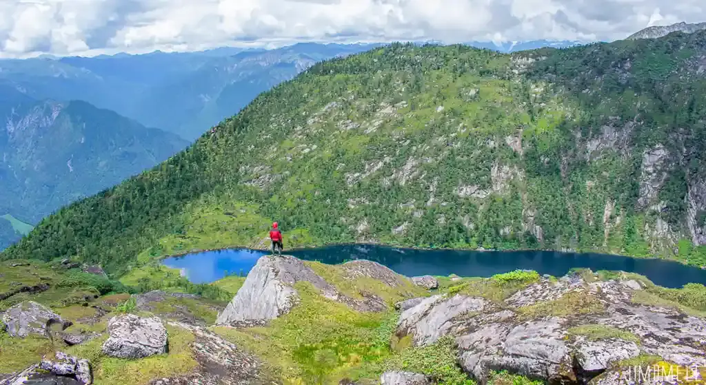 Seven Lakes Trek