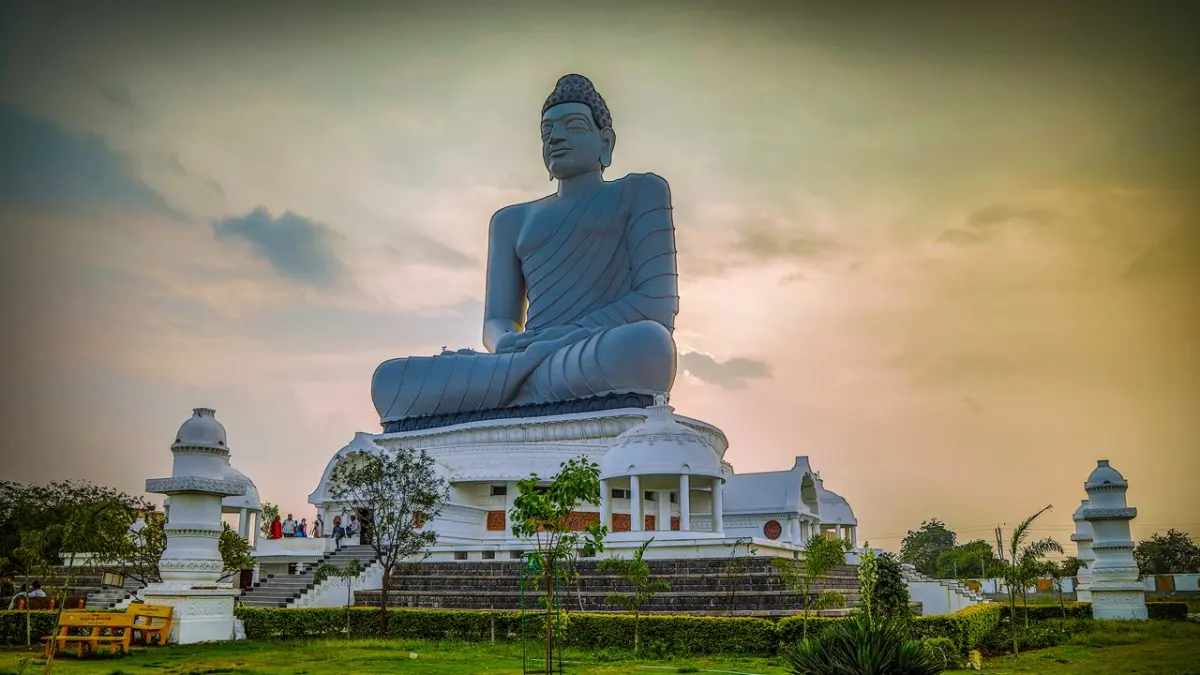 Amaravati Stupa & Museum